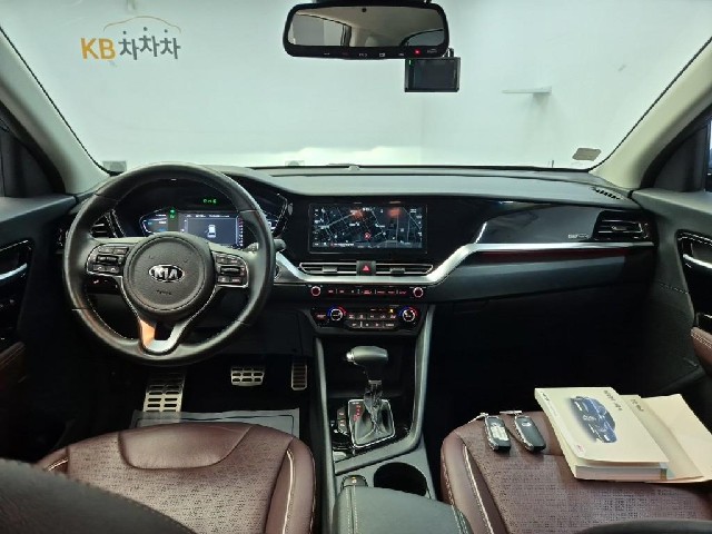 6061500815R7.jpg