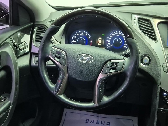 6061000825R9.jpg