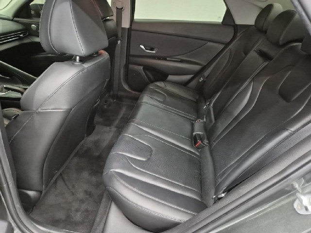 6061000838R12.jpg