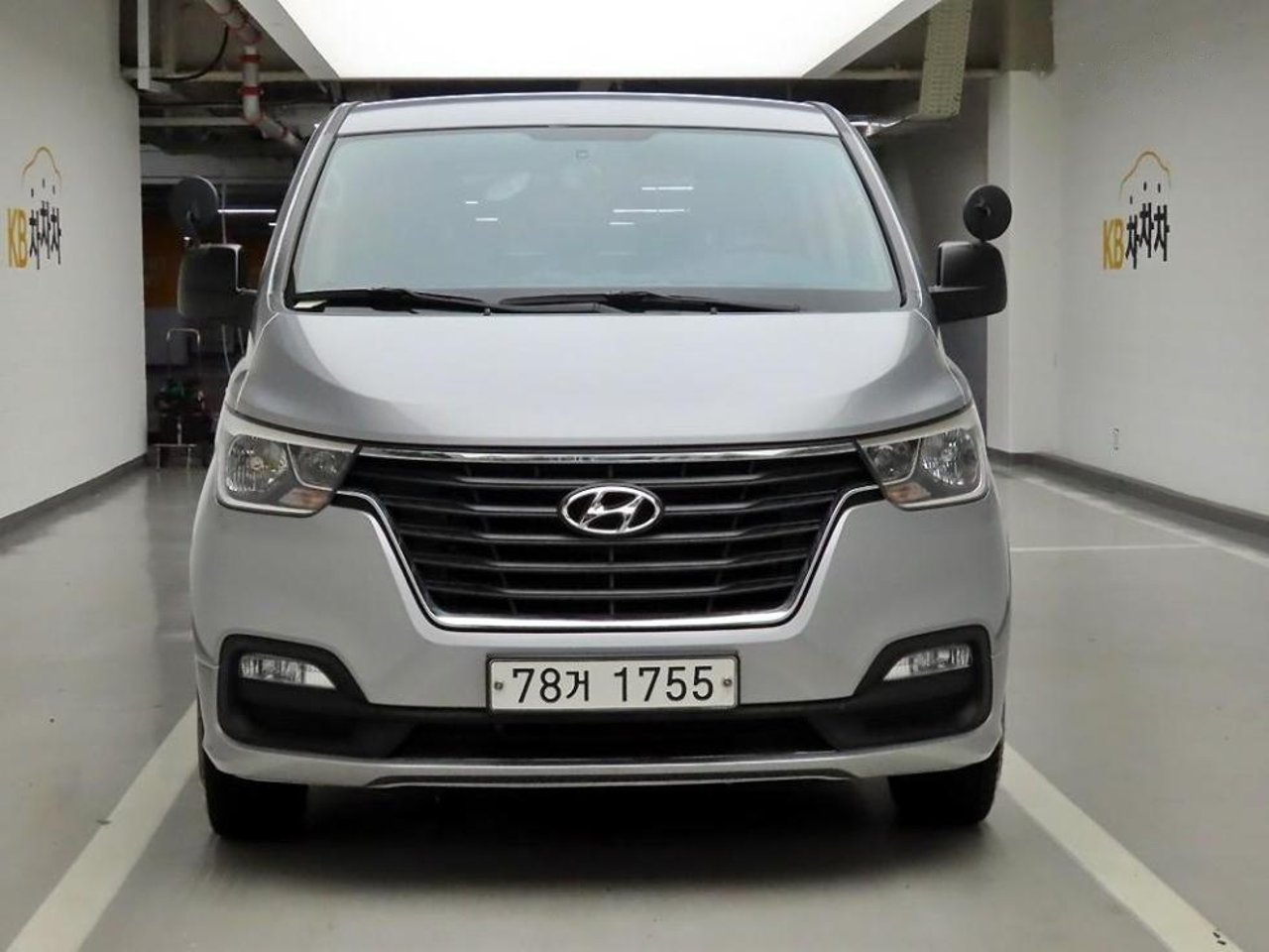 2020 Hyundai Grand, photo 1 of 1