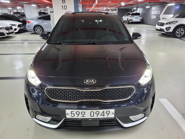 d4207070eda94bcb8cdbba29665b8422.jpeg
