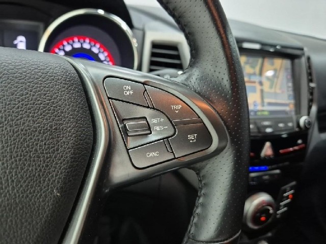 6061000712R15.jpg