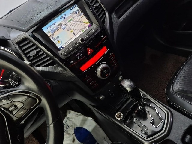 6051001493R10.jpg