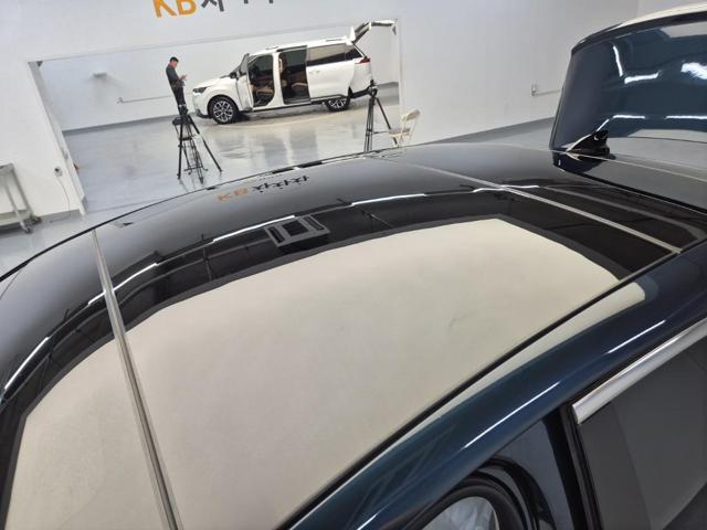 6061500843R13.jpg