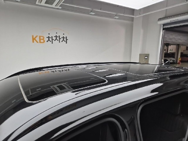 6061000339R13.jpg