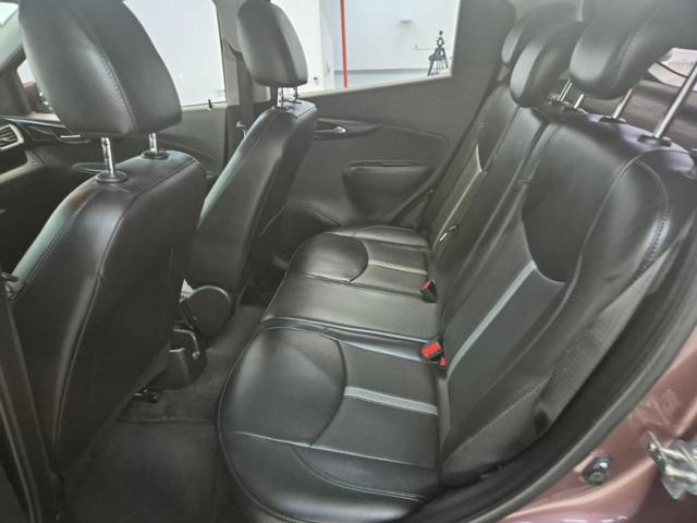 6061002835R12.jpg