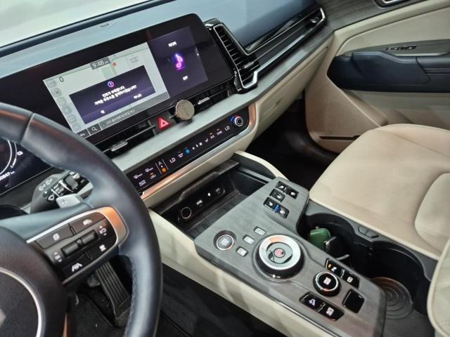 6071000492R10.jpg