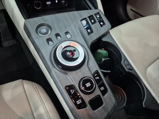 6071000492R8.jpg