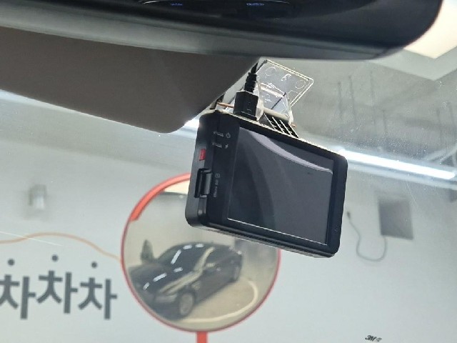6051500251R17.jpg