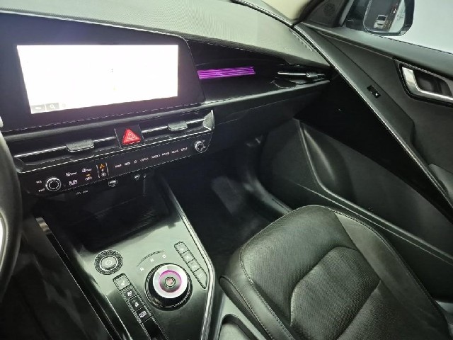 6051000730R10.jpg