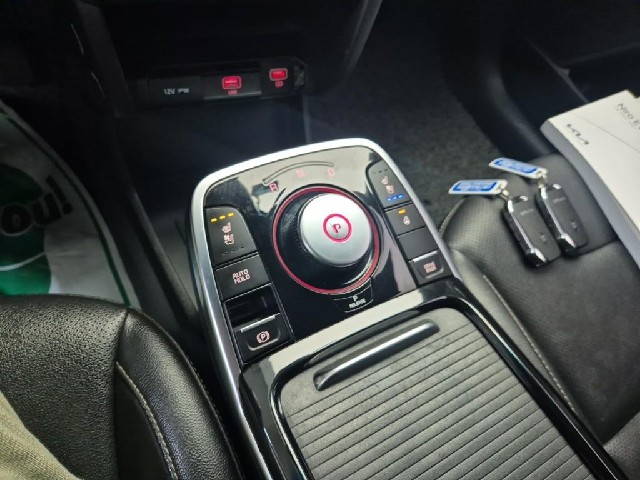 6051500847R8.jpg