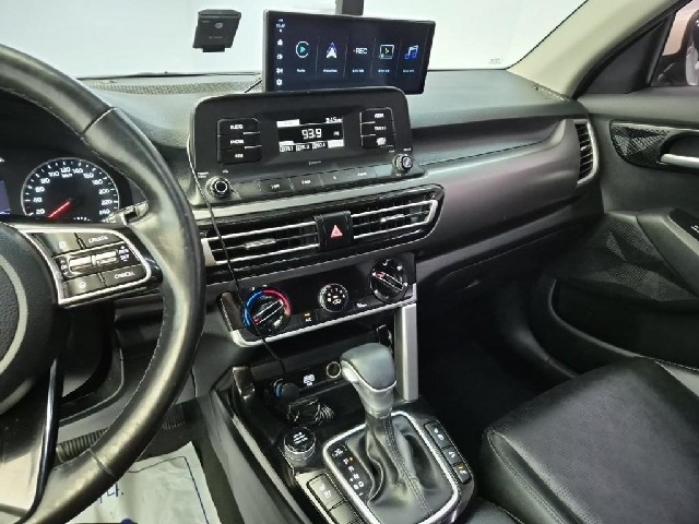 6051501767R10.jpg
