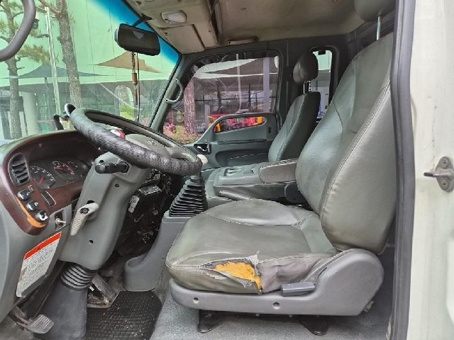 6051500266R10.jpg