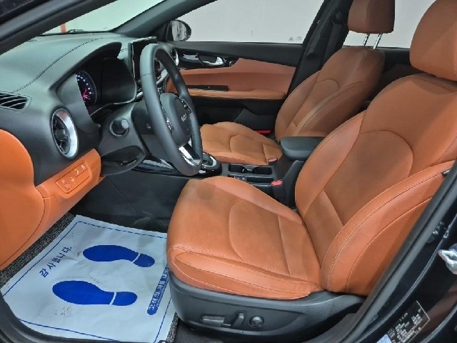 6061000195R11.jpg