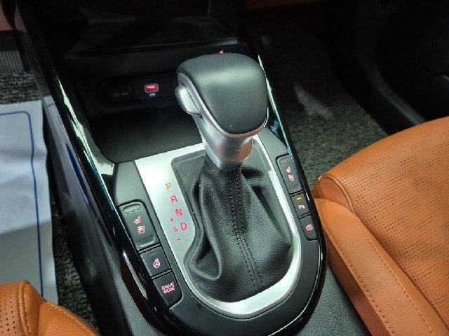 6061000195R8.jpg