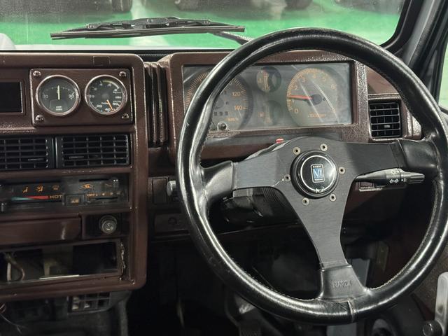 0208398A30250413W00315.jpg