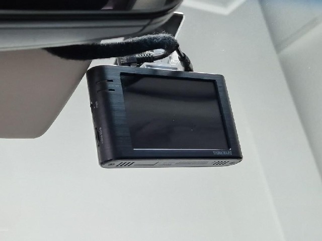 6021001758R17.jpg