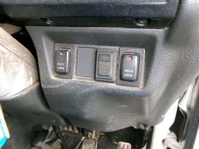 0900099A30251101W00115.jpg