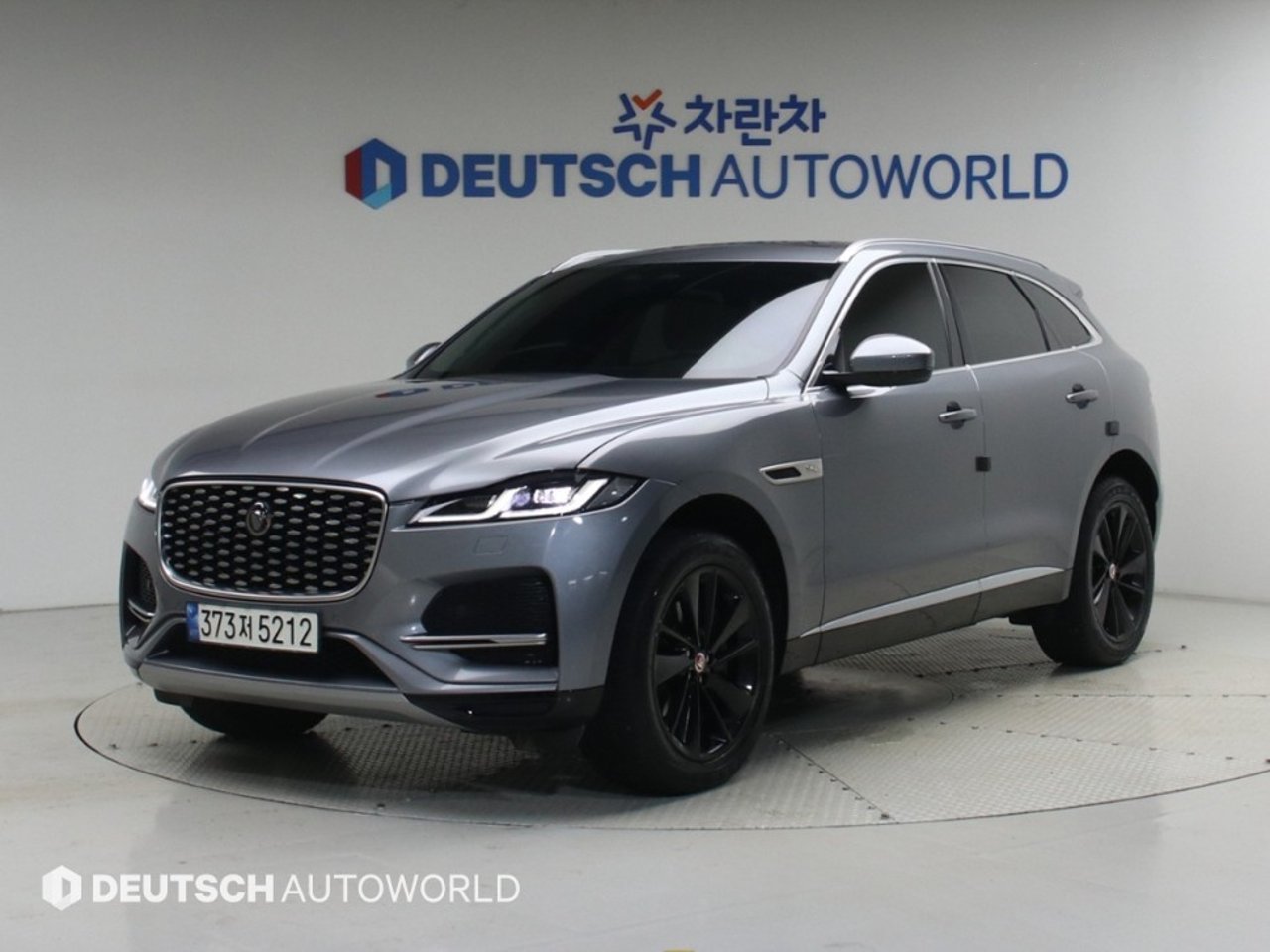 2022 Jaguar F, photo 1 of 1