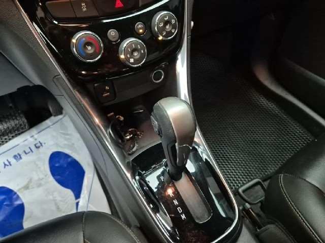 6041000132R8.jpg