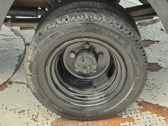 6091500571R18.jpg