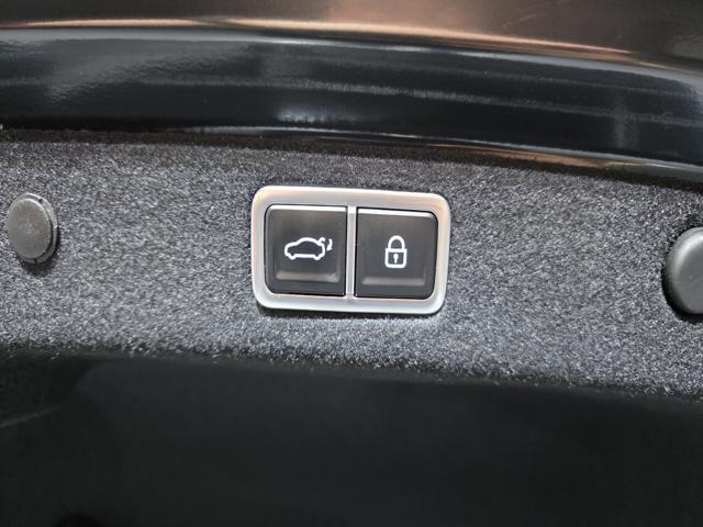 e2f81dd2d2010481af7fbf171e63a8c8.jpeg