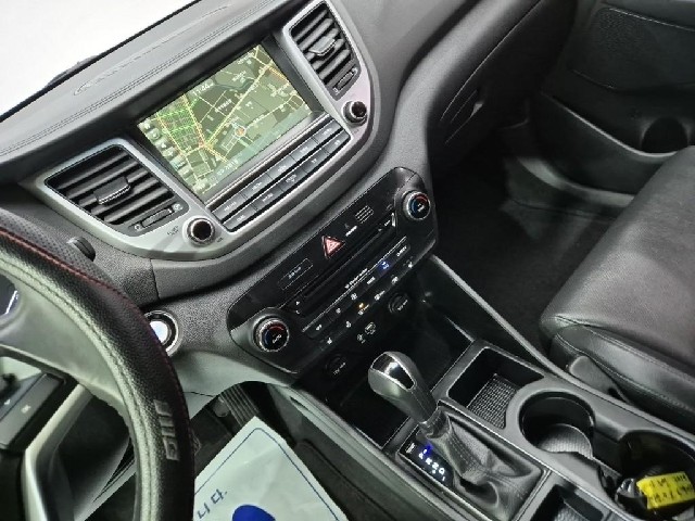 6091000736R10.jpg