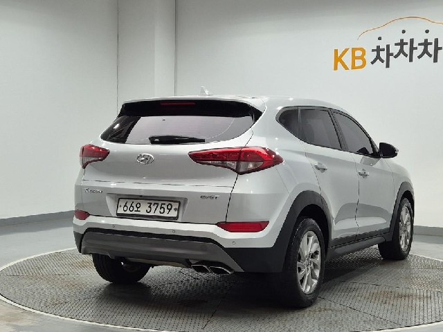 6091000736R3.jpg