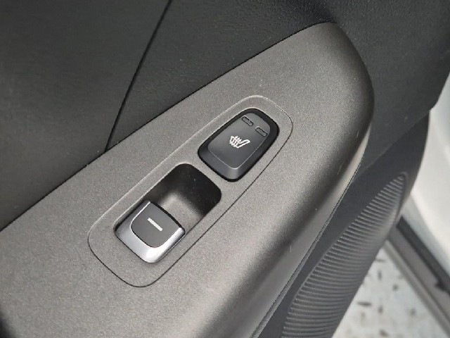 6011500856R18.jpg