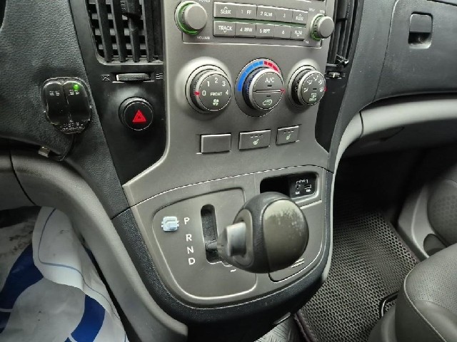6011001124R8.jpg