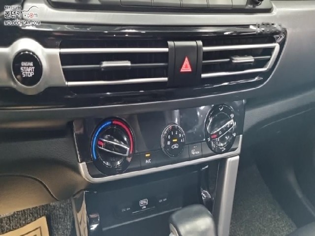 121dac8cd70a4aaf9e7e6f330f7a6925.jpeg