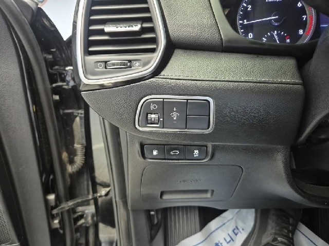 6081002323R17.jpg