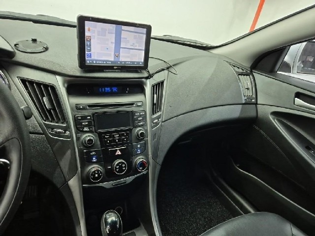 6081001475R10.jpg
