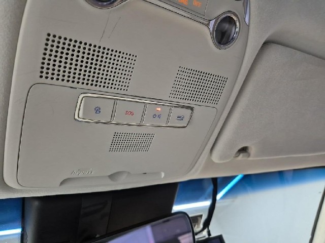 6081501479R17.jpg