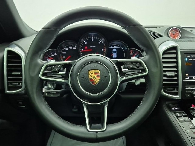 6081000737R9.jpg