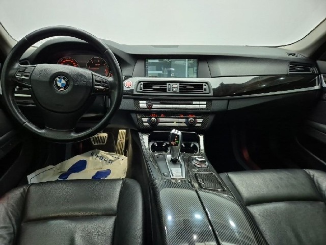 6081000301R7.jpg