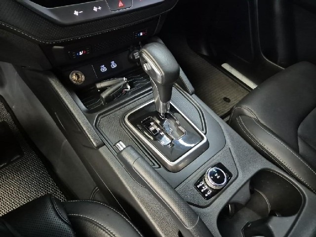 6081500739R8.jpg