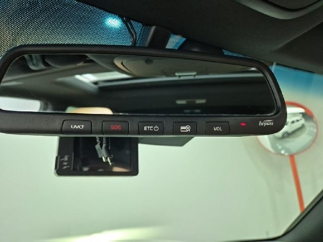 6081001785R18.jpg