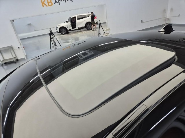 6081501918R13.jpg