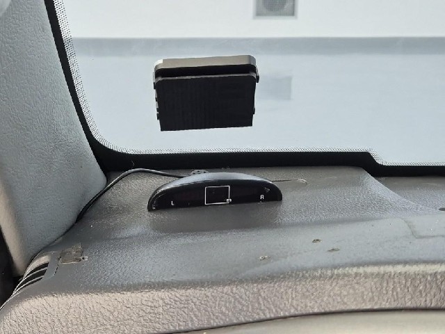 6081500983R13.jpg