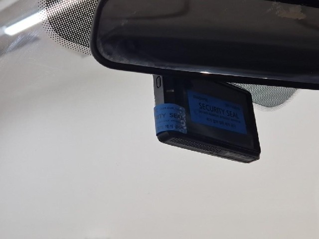 6081500983R14.jpg