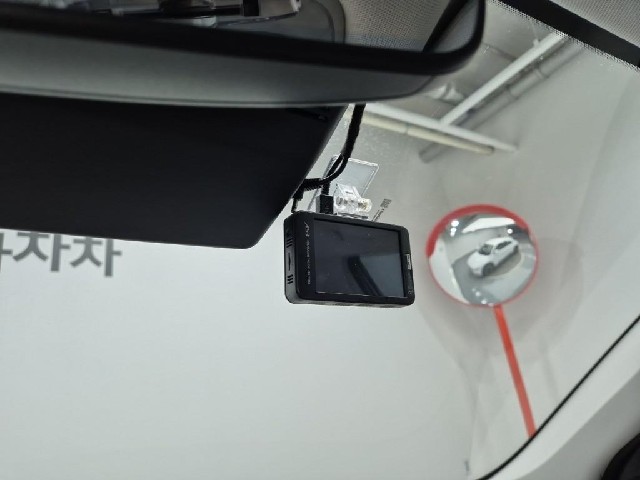 6081502082R17.jpg