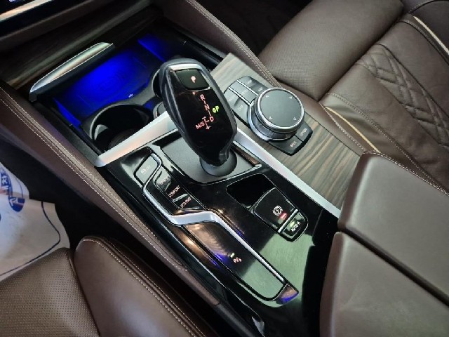 6081501542R8.jpg