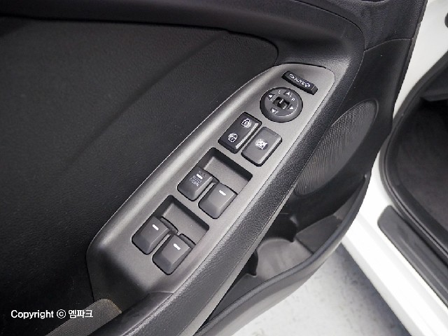4031501556R14.jpg