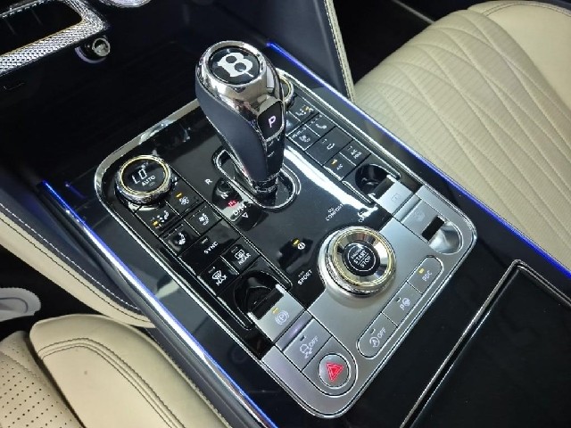 6081500662R8.jpg