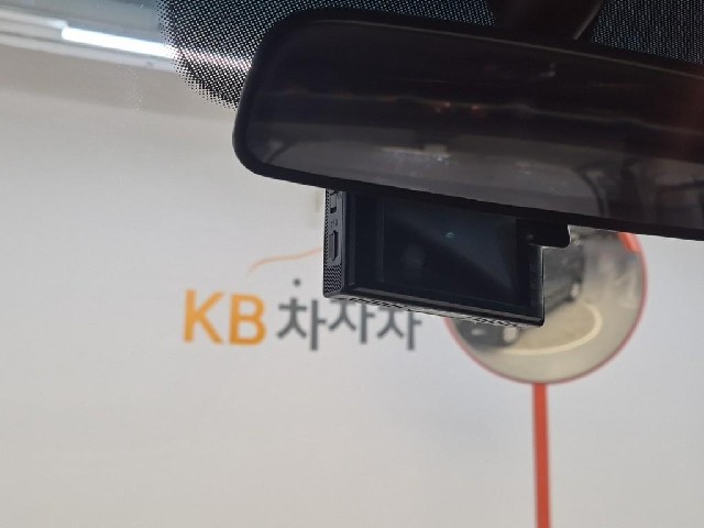 6081501579R14.jpg