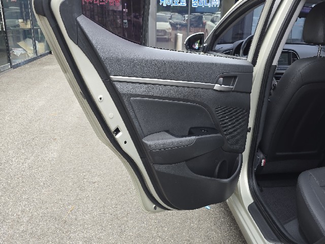 c28e31638883ea368ebfbc65d157d1e6.jpeg