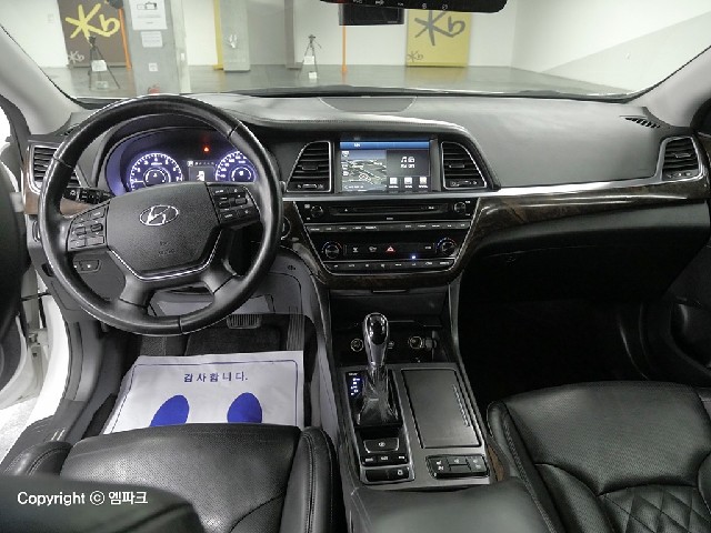 6081001837R6.jpg