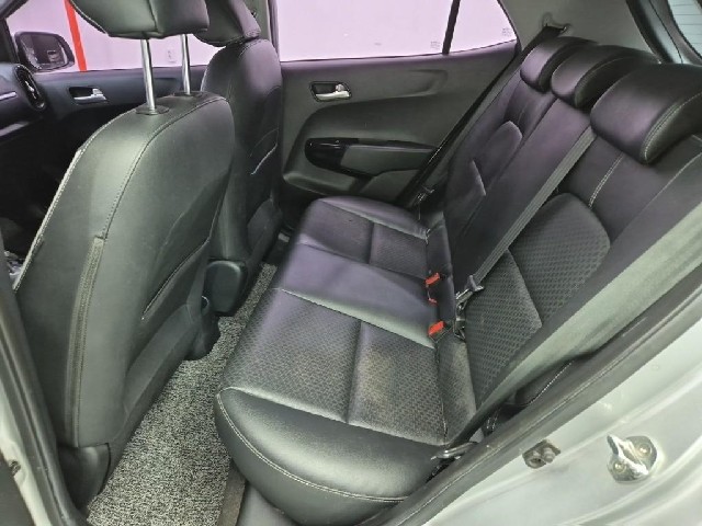 6081001714R12.jpg
