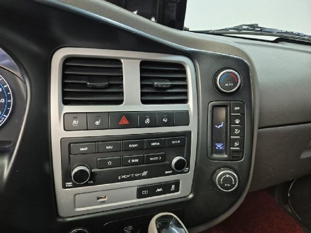 6081501335R13.jpg